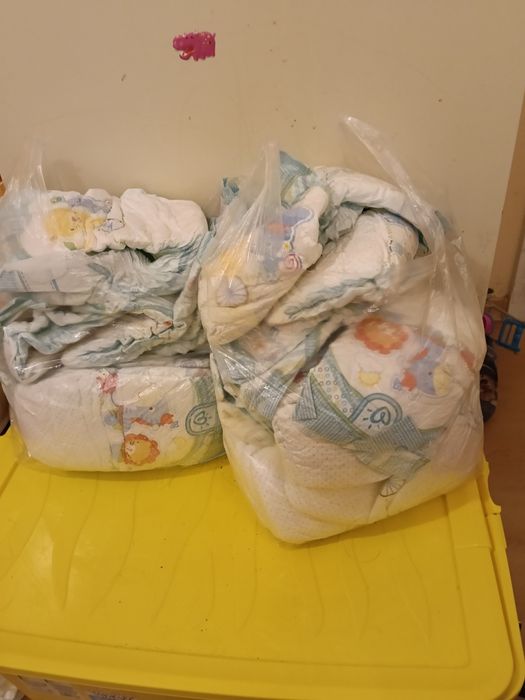 Oddam siatkę pampersów rozmiar 5