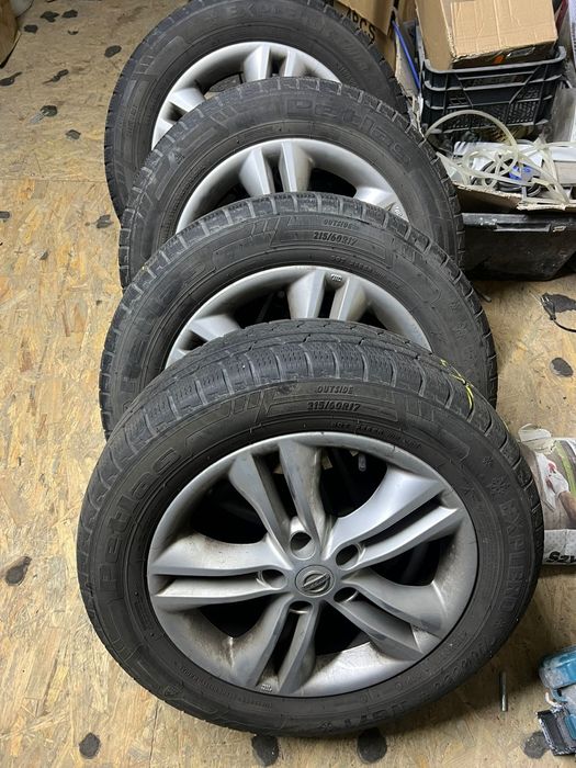 Felgi z oponami zimowymi 215/60/R17