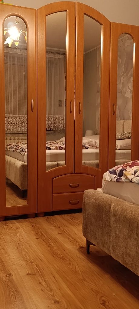 Komplet mebli do sypialni