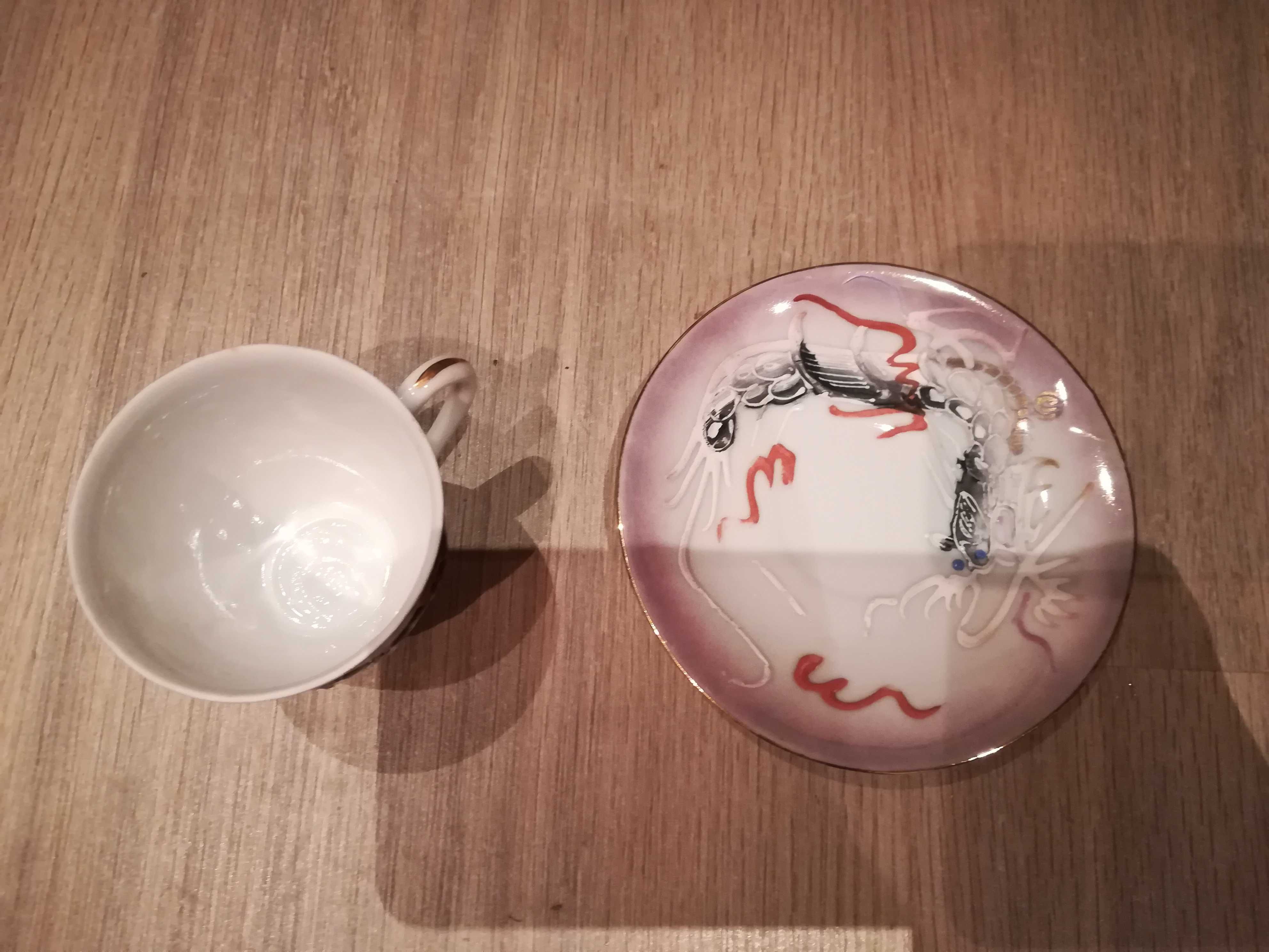 Conjunto de chá chinês em porcelana (com rosto no fundo da chávena)