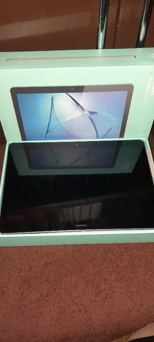 Планшет   Huawei