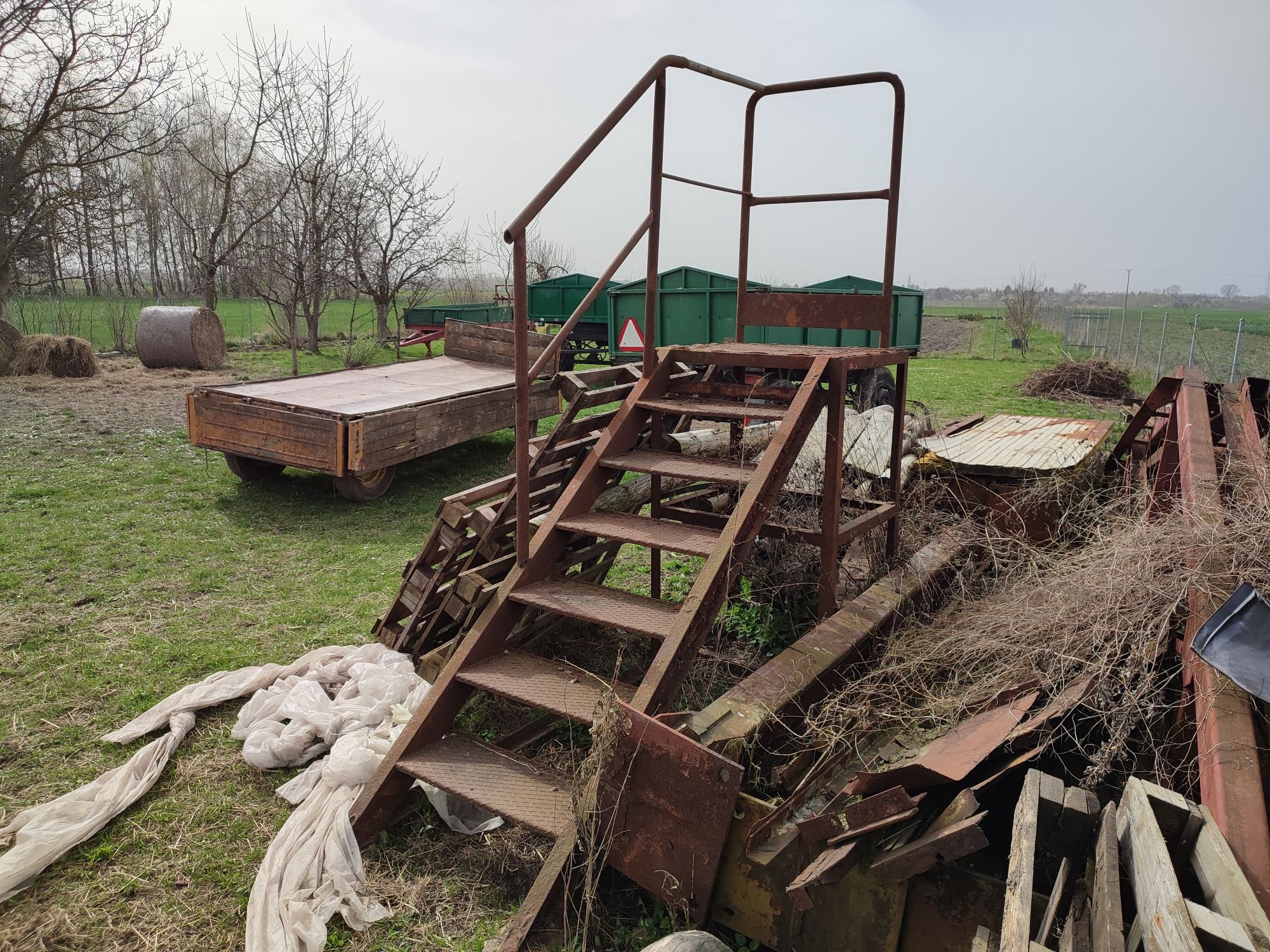 Schody stalowe metalowe, do bina, stodoły, garażu, kotłowni rampa pode