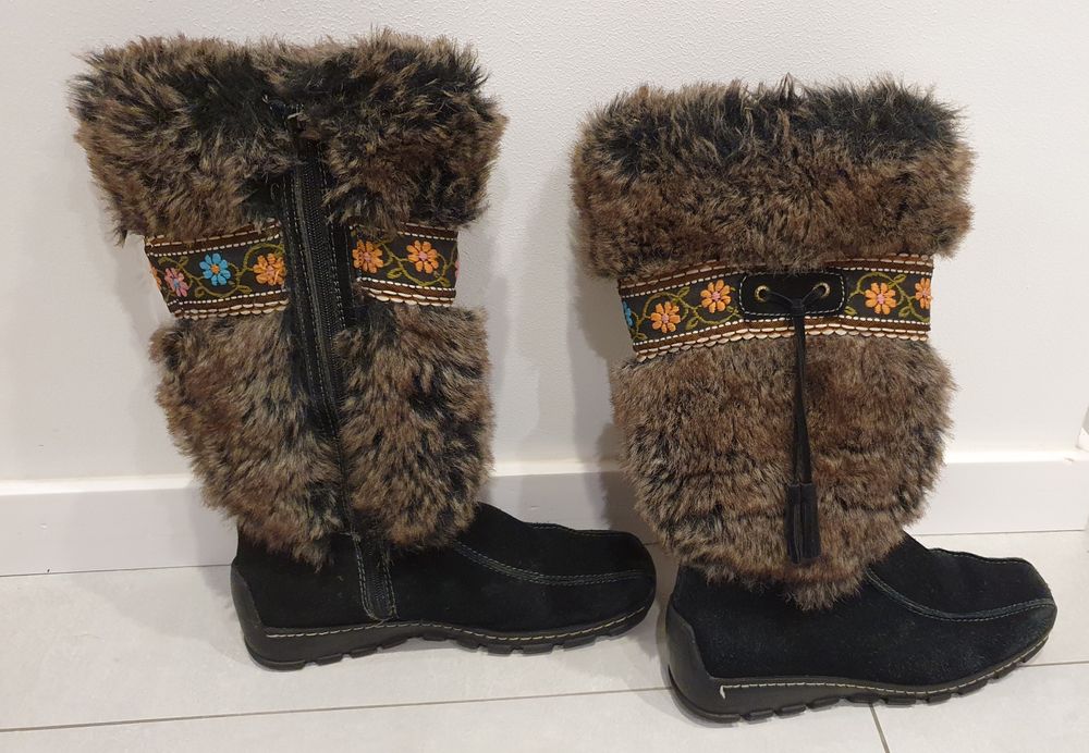 Kozaki na plaskiej podeszwie ocieplane