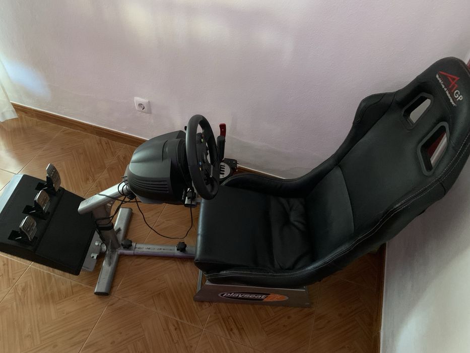 Simulador Thrustmaster TMX Pro