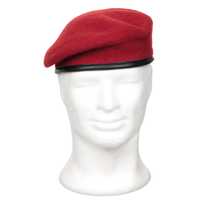 beret wojskowy tłoczony mfh czerwony 62 cm