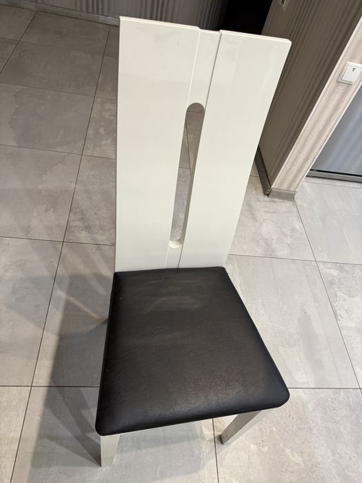 Продам кухонные стулья