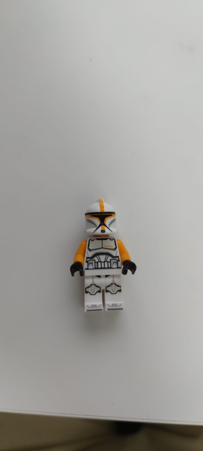Clone Commander Trooper - Lego Star Wars
