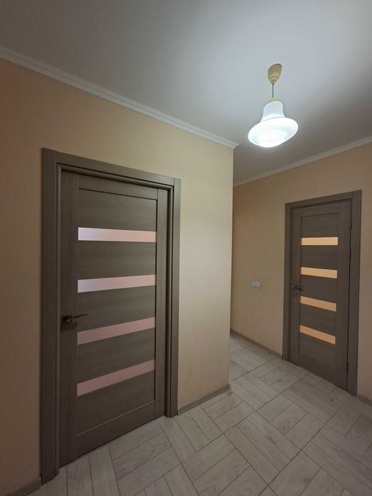 Оренда однокімнатної квартири з гардеробною вул.Дорошенка,22Б(парк)