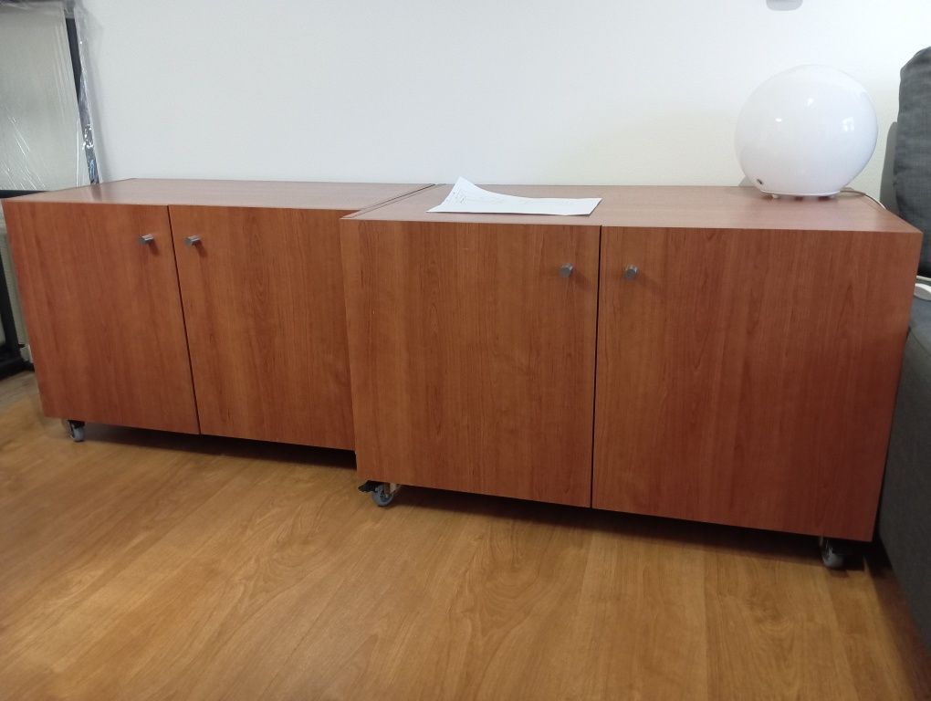 Moveis para arrumação com rodas