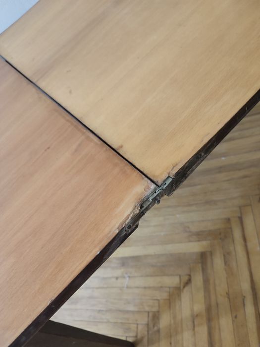 Стіл розкладний полірований б/у
