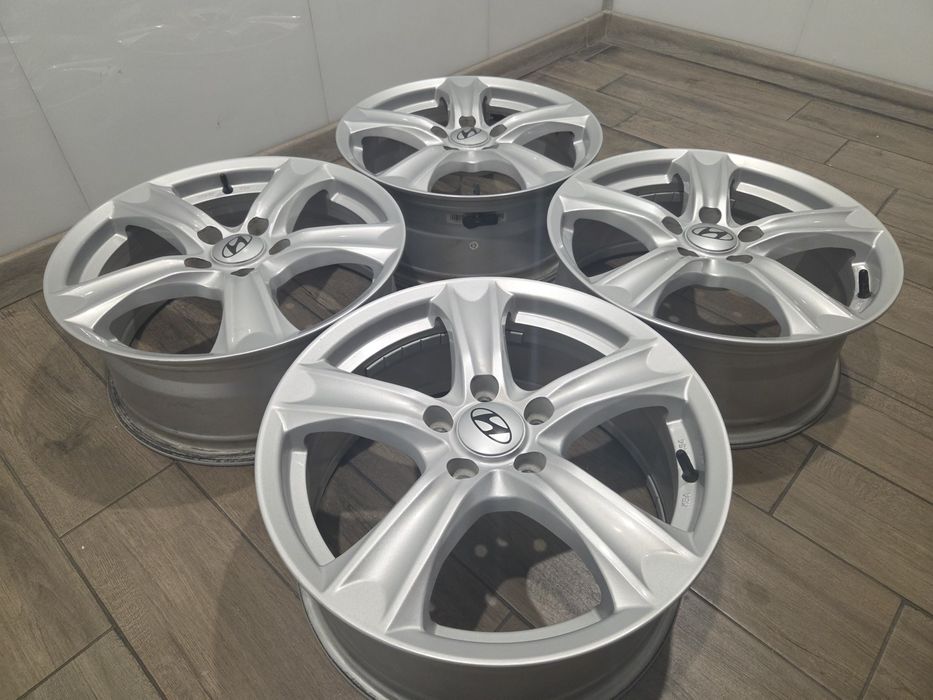 Hyundai 5x114,3 I30 Santa fe Tucson IONIQ IX35 i40 Kona I20 Felgi 17