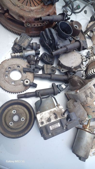 Колектор форсунка заслонка ситроен пежо CITROEN PEUGOUT 1.6л  5FS