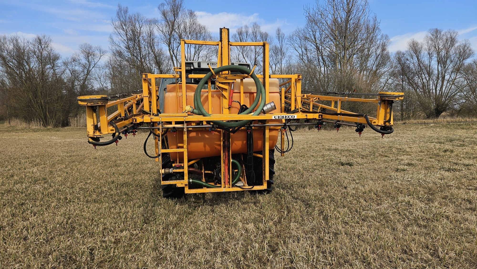 Opryskiwacz cebeco 900l 24m