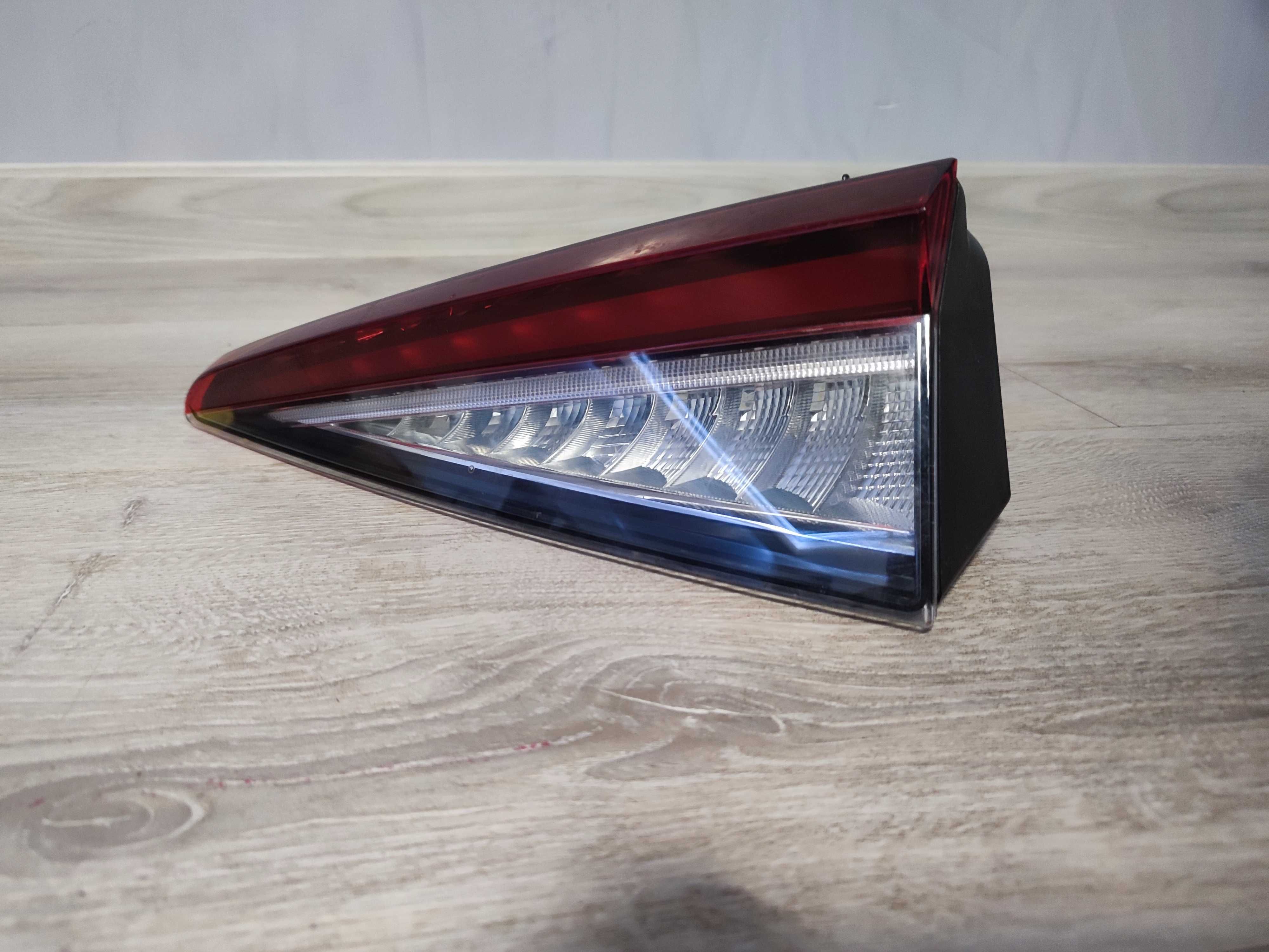 LAmpa Lewa tylna tył Skoda Enyaq