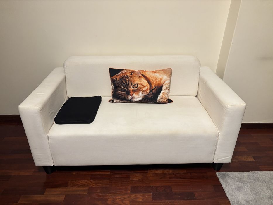 Sofa de dois lugares em bom estado do IKEA