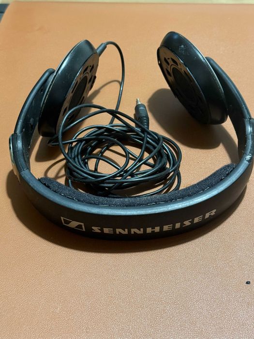 Sennheiser HD 205, działające, brak padów
