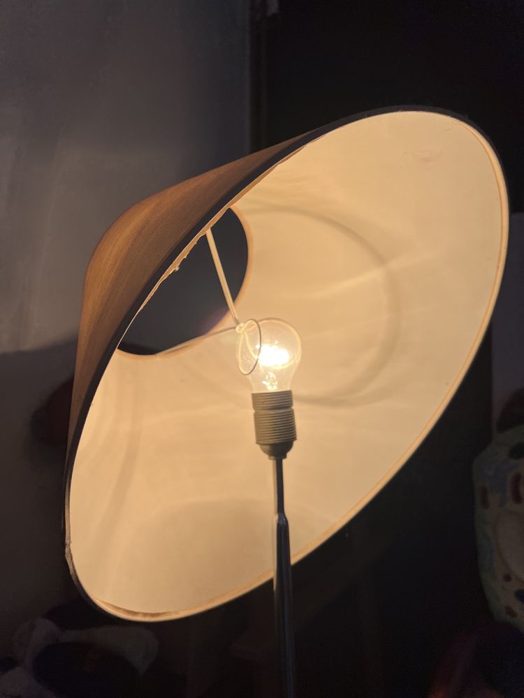 Lampa prl z gazetnikiem stojąca abażur vintage