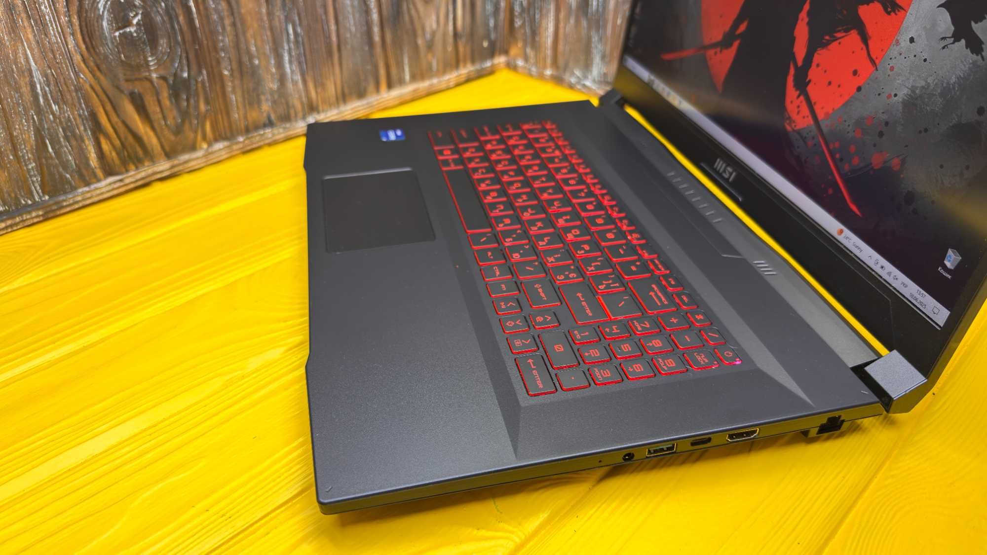 17 дюймовый Игровой Ноутбук MSI Katana GF76 /RTX 3050 TI 4 GB/ГАРАНТИЯ