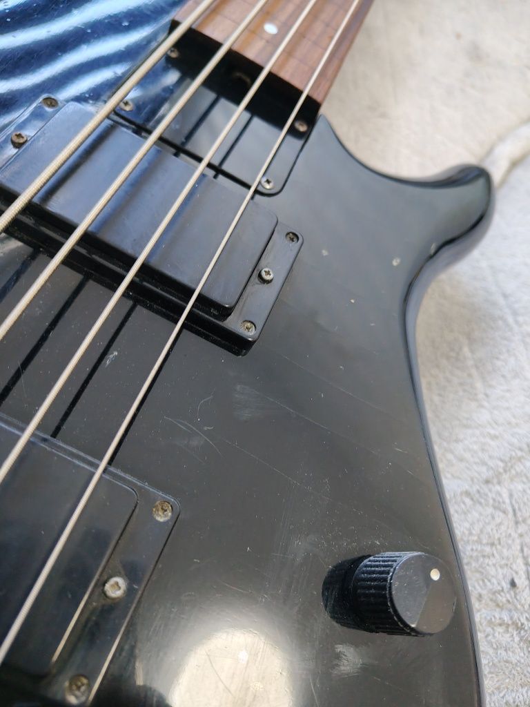 Gitara basowa Fernandes Bass, FRB-70? fretless