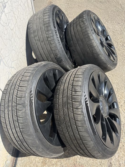 Резина с дісками розмір 21