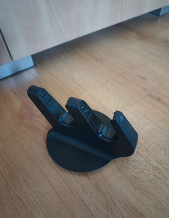 Sony Cech-ZDC1J stacja ładującą