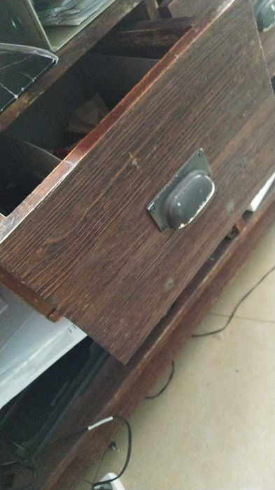 Mesa Balcão Loja Levi’s Original em Carvalho – 215cm