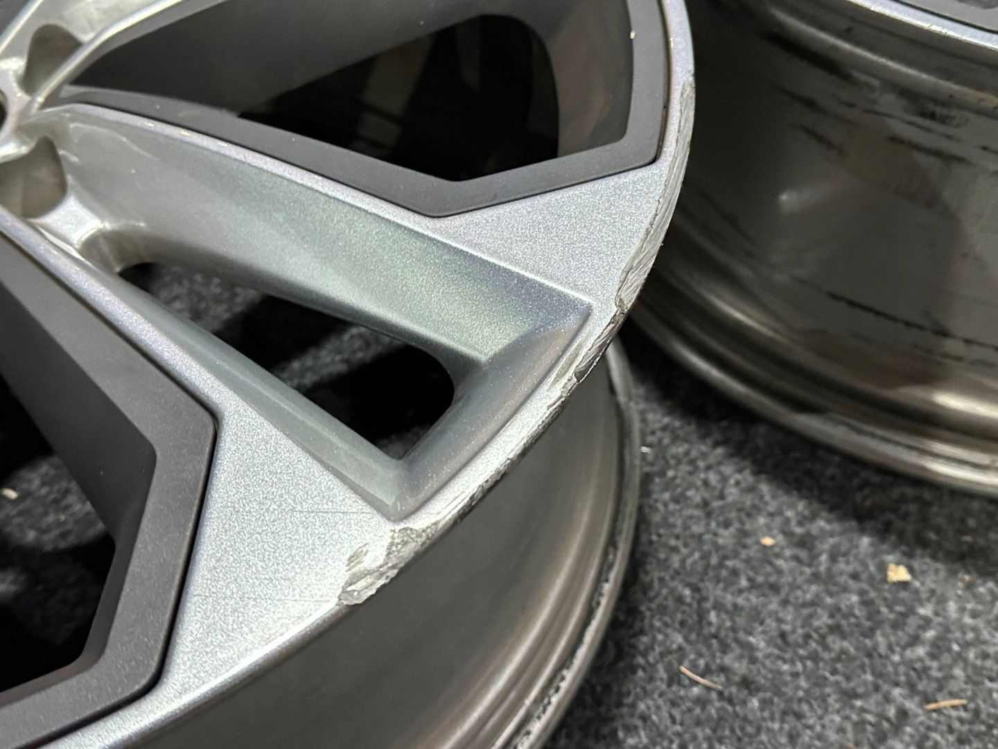 4X Audi Q5 Sq5 Felga 8.5Jx21 5X112 Et34 80A601025As