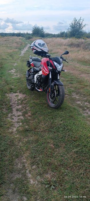 Продам мотоцикил PULSAR NS200
