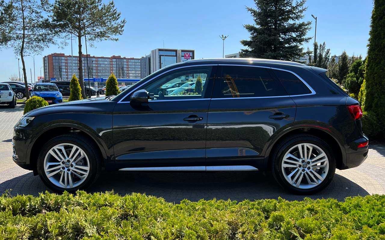 Audi Q5 2019 року