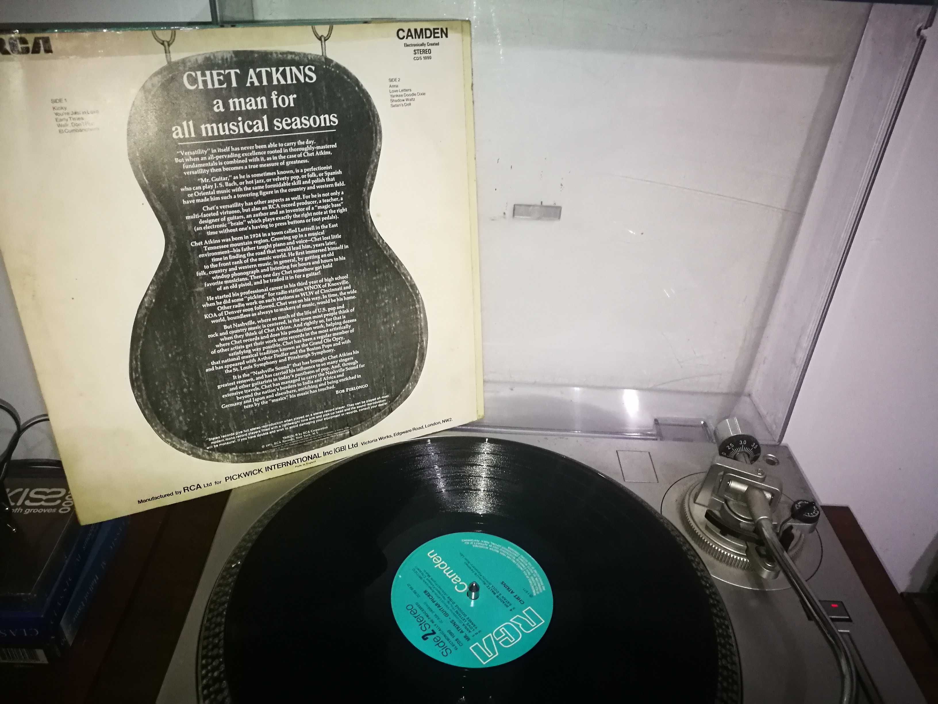 CHET   ATKINS - Mr Atkins-Guitar Picker (EDIÇÃO INGLESA - 1971) LP