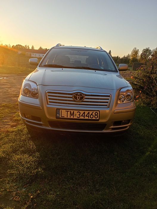 Sprzedam Toyota Avensis d 4d