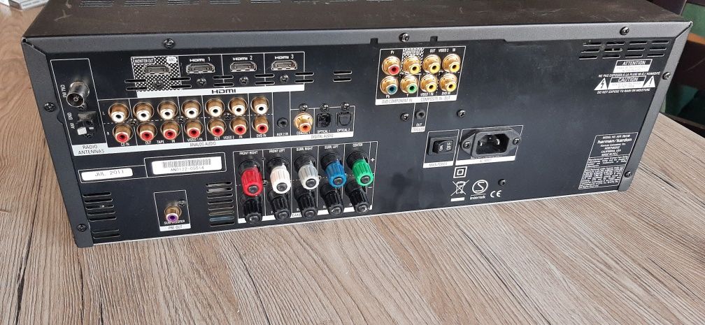 Potężny Amplituner Harman Kardon AVR 156 z hdmi, wzmacniacz