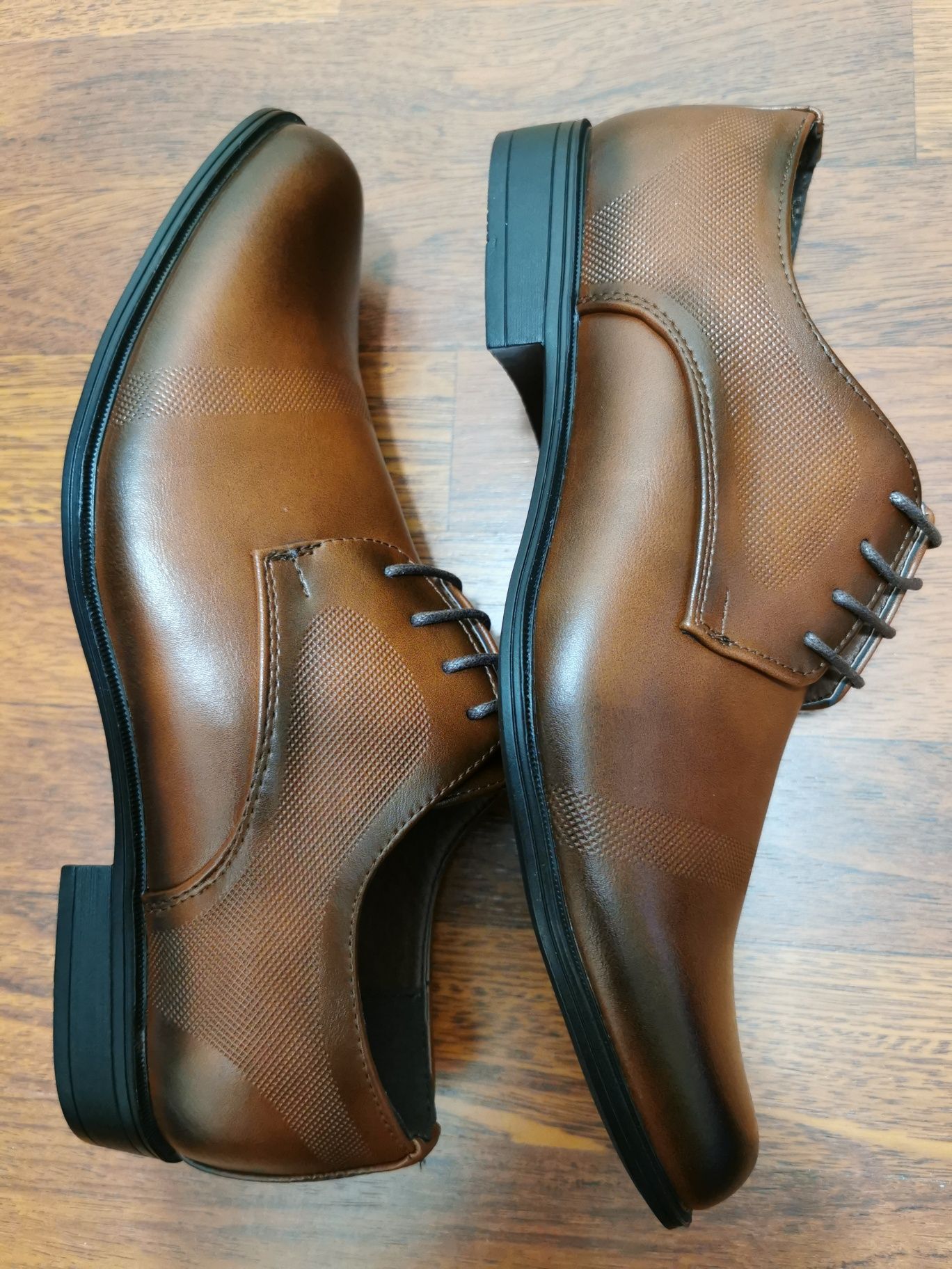 Eleganckie Wizytowe Buty Męskie Badoxx Brąz