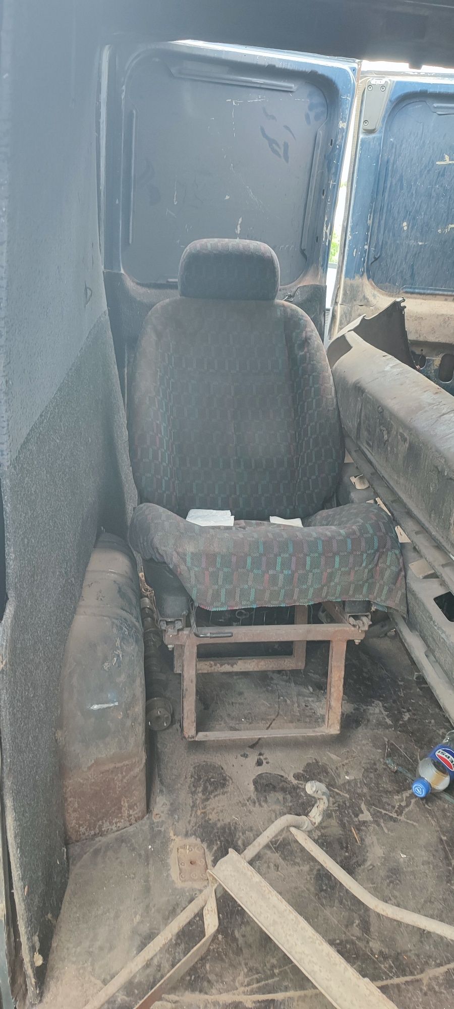 Сидіння в авто продам