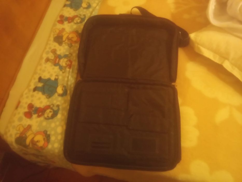 mala para o computador portátil