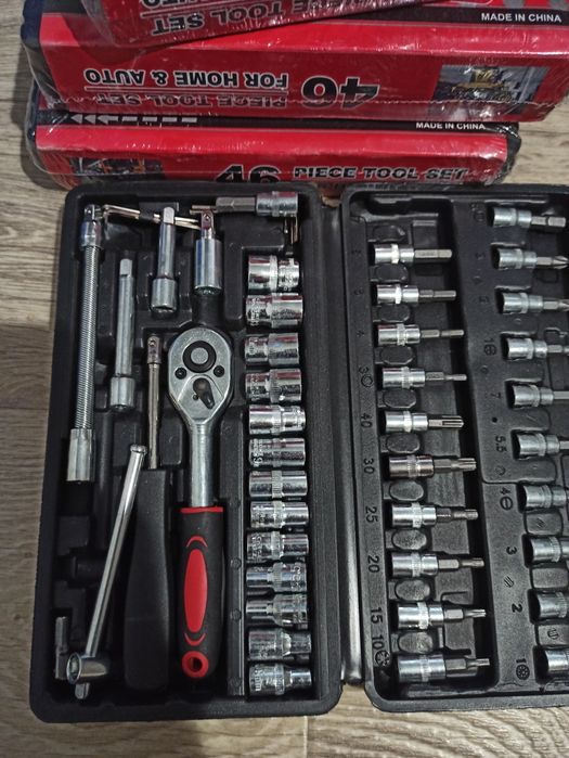 Набор торцевых головок с  трещёткой