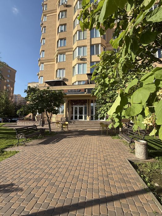 Класне приміщення-готовий бізнес! 1 поверх 74 кв.м ЖК Софія