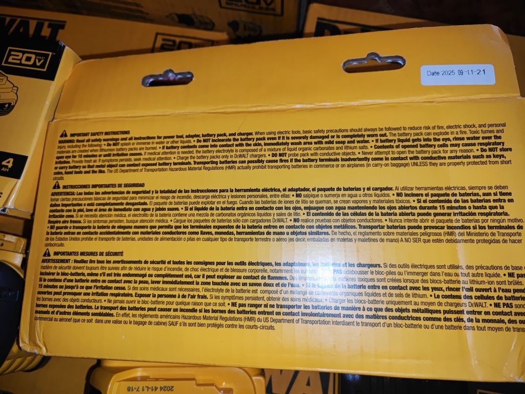 Аккумулятор DeWALT DCB240/ DCB205, Зарядне устройство Dewalt