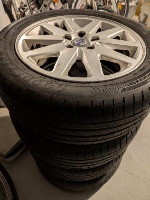 Felgi Volvo V50 z oponami – komplet