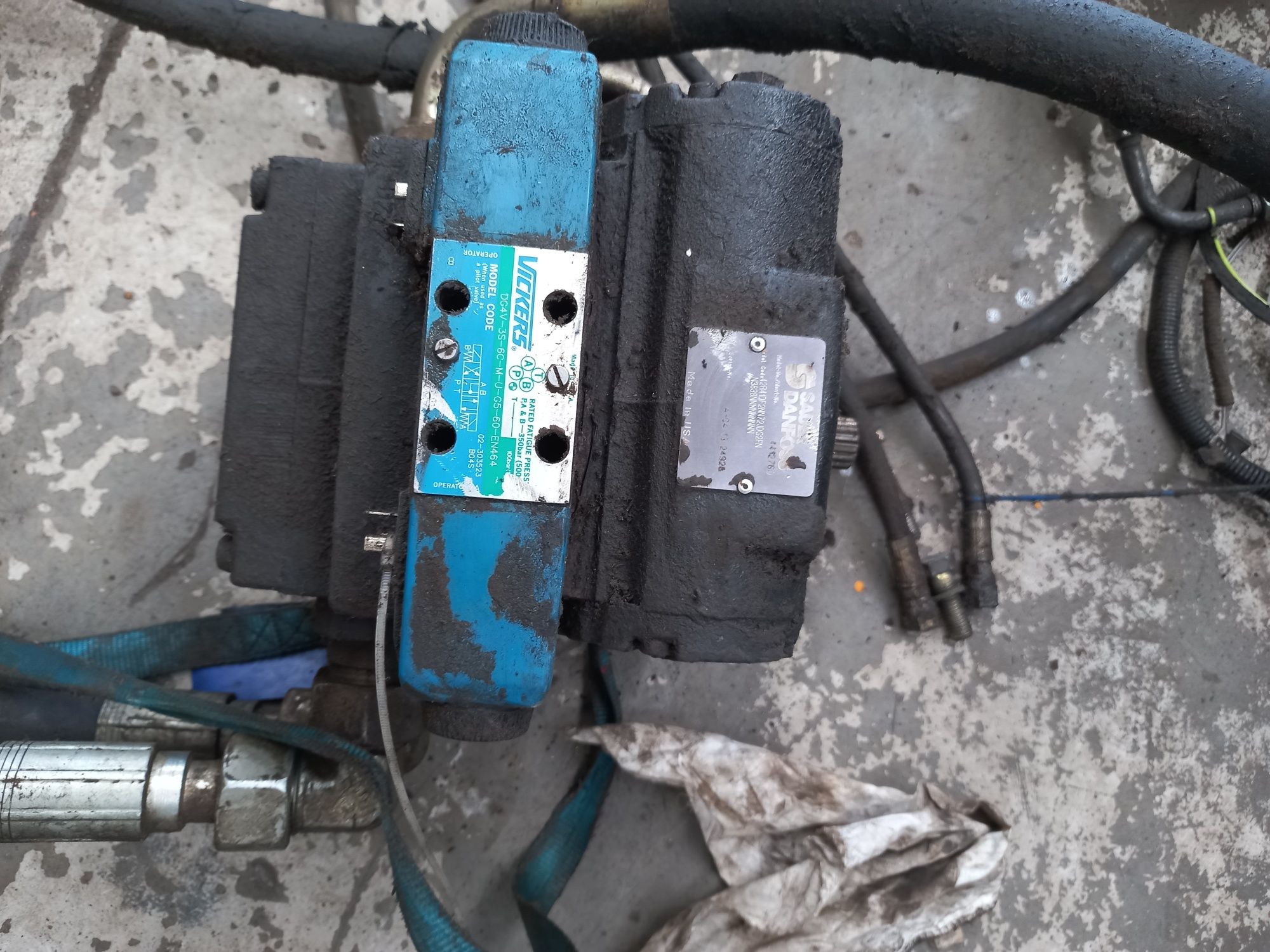 Pompa Sauer danfoss do traktora renault ergos od napedu kosiarki