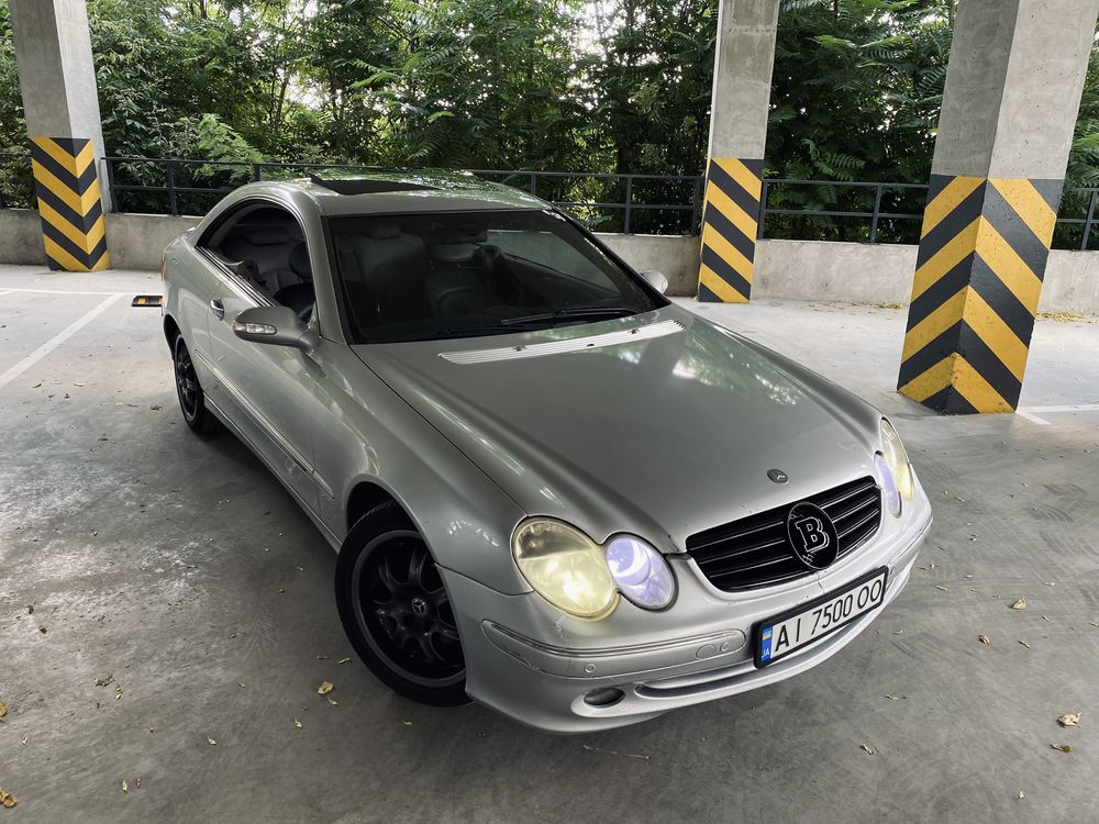 Mercedes-benz clk320 2002