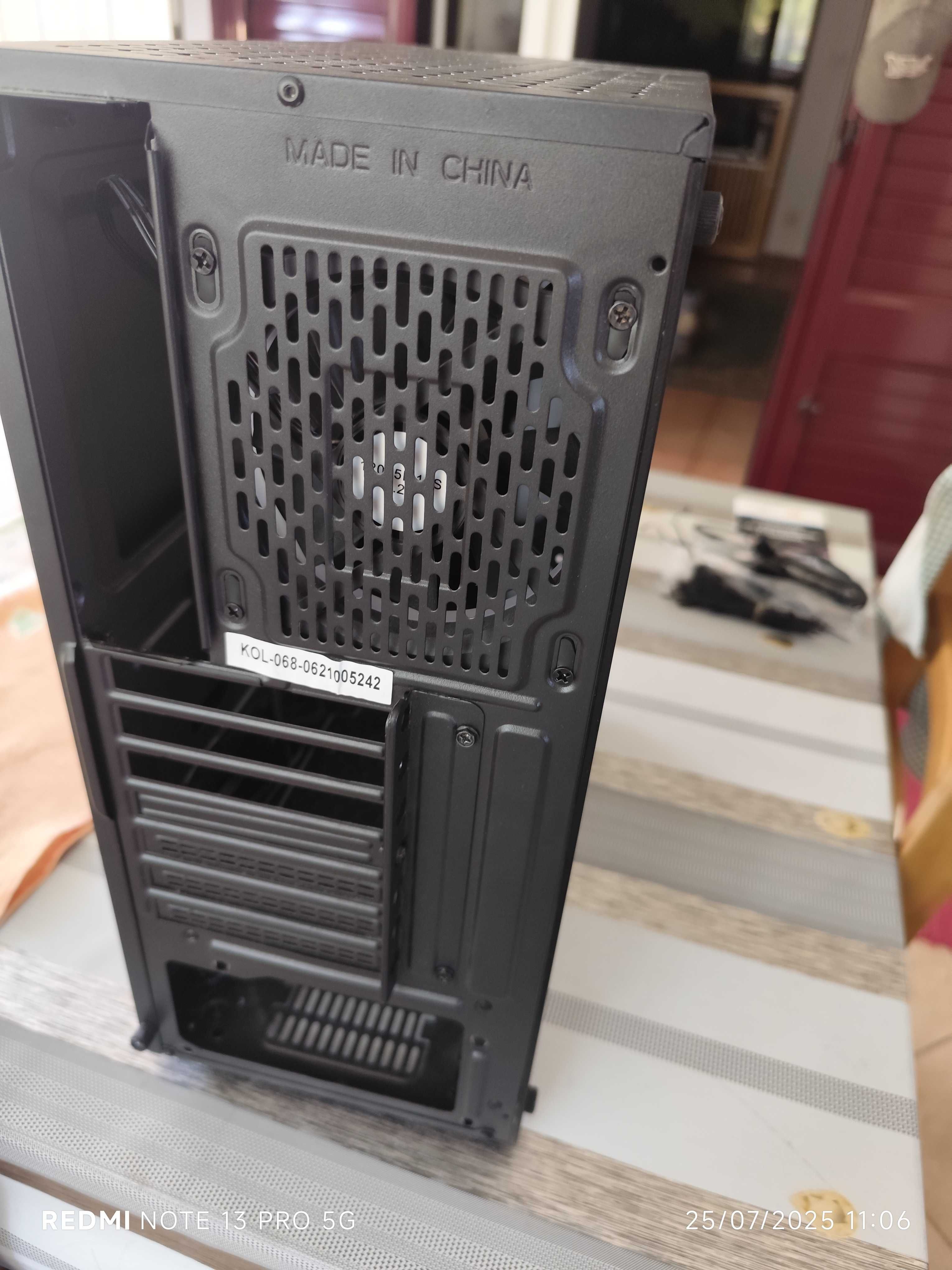 Caixa PC kolink preta