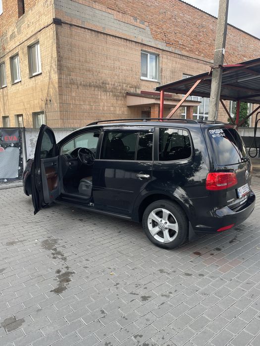 Продам тауран 1.6 ТДІ 12рік АКПП