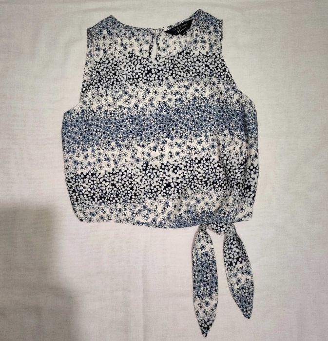 Krótka Bluzka Top na lato NEW LOOK kwiaty, 140cm