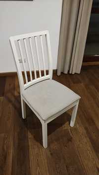 Krzesła białe drewniane z obiciem