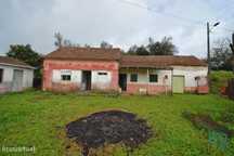Casa de Campo T2 em Figueiró dos Vinhos e Bairradas de 145,00 m2