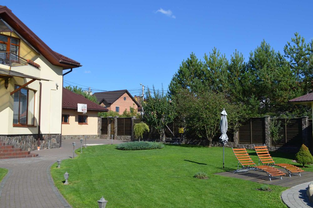 Будинок в Солонці власник