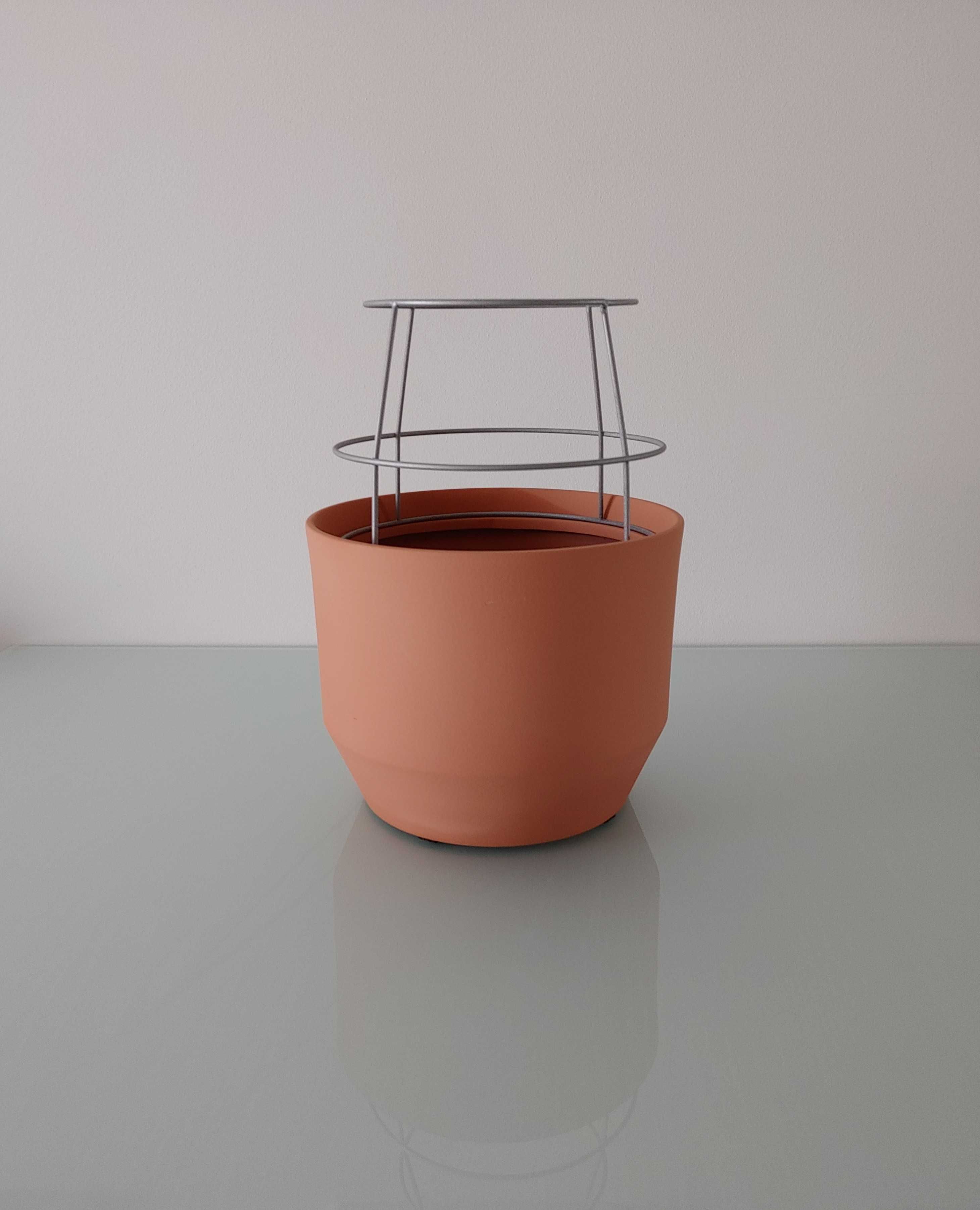 Vaso terracota com grelha IKEA