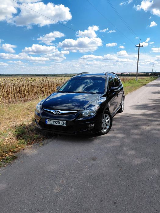 Hyundai i30 cw, 1,6 CRDi (турбодизель) 2011 р.в.