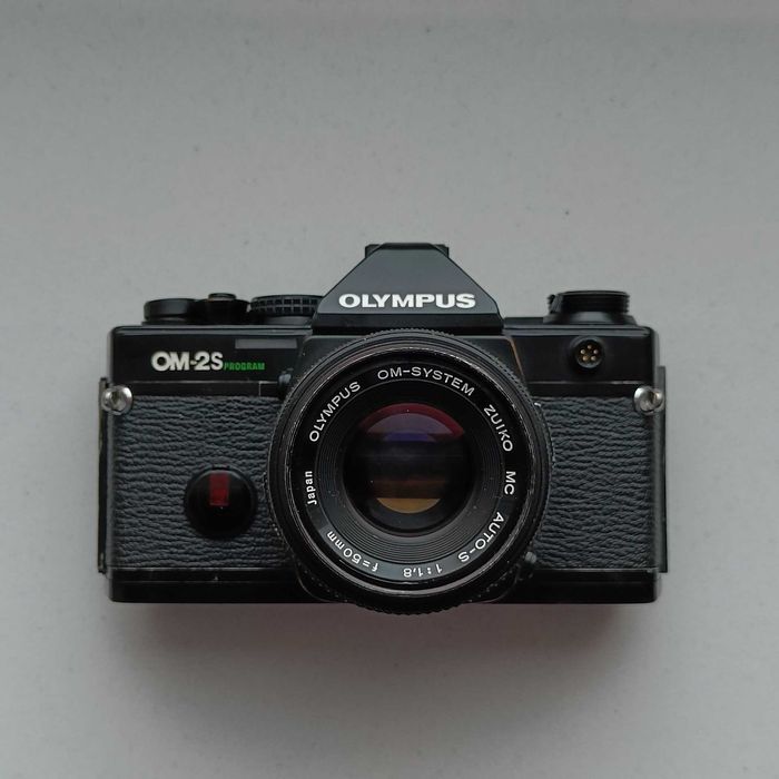 Olympus OM2 Spot Program + Zuiko 50 1.8 + lampa błyskowa Olympus T32